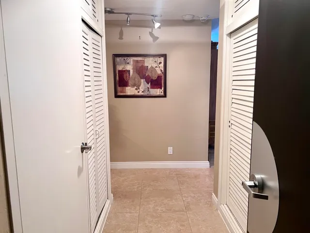 1-bedroom home at 3300 NE 36th Street #518, Fort Lauderdale