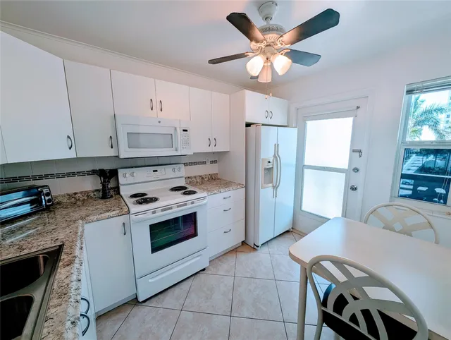 2-bedroom home at 1893 S Ocean Drive #405, Hallandale Beach
