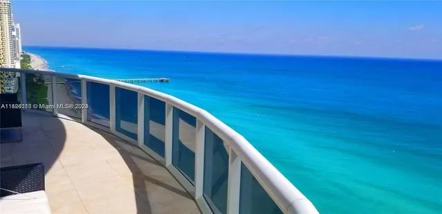 3-bedroom home at 16001 Collins Avenue #1901, Sunny Isles Beach