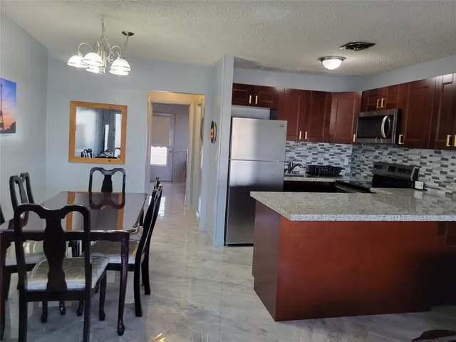 1-bedroom home at 800 SW 11th Avenue #17, Hallandale Beach