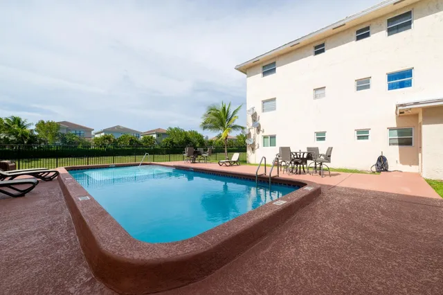 2-bedroom home at 8821 NW 38th Drive #205a, Coral Springs