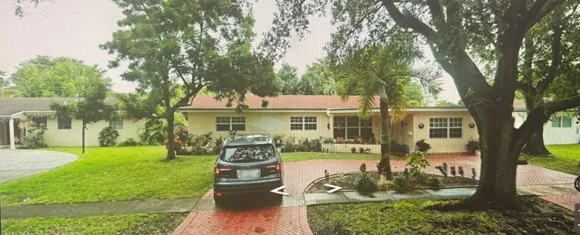 5-bedroom home at 5620 Monroe Street, Hollywood