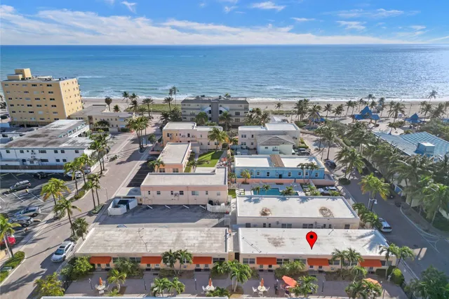 1-bedroom rental at 329 Connecticut Street #107, Hollywood