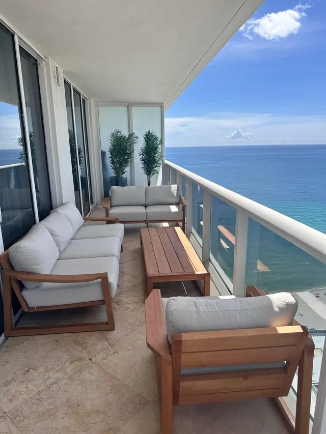 2-bedroom rental at 1830 S Ocean Drive #2406, Hallandale Beach