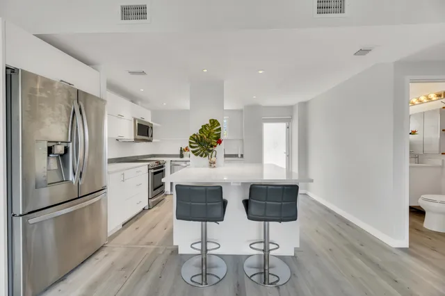 1-bedroom home at 2840 N Ocean Boulevard #308, Fort Lauderdale