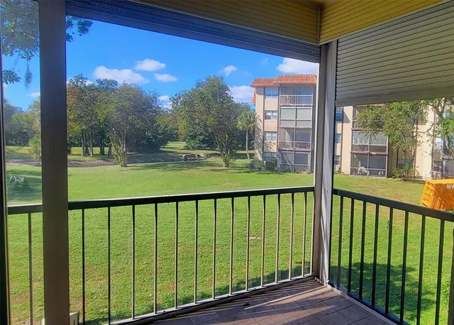 1-bedroom home at 6260 S Falls Circle Drive #206, Lauderhill