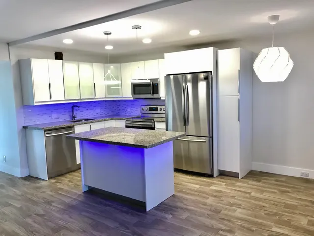 2-bedroom home at 300 SW 134th Way #E210, Hollywood