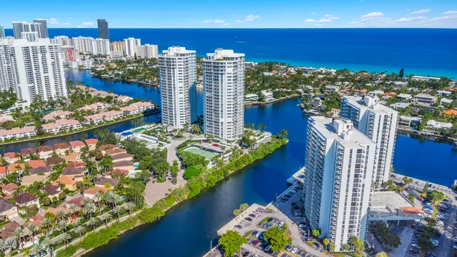 2-bedroom home at 20515 E Country Club Drive #345, Aventura