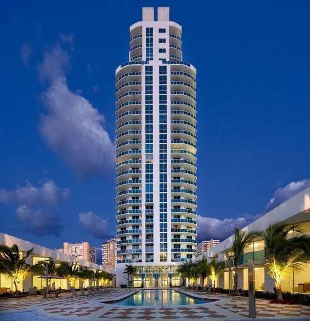 1-bedroom home at 1945 S Ocean Drive #910, Hallandale Beach