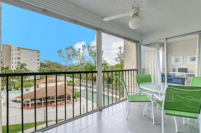 2-bedroom home at 3920 Inverrary Boulevard #404-C, Lauderhill