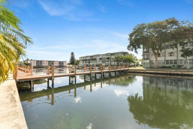 2-bedroom home at 2751 Taft Street #403, Hollywood