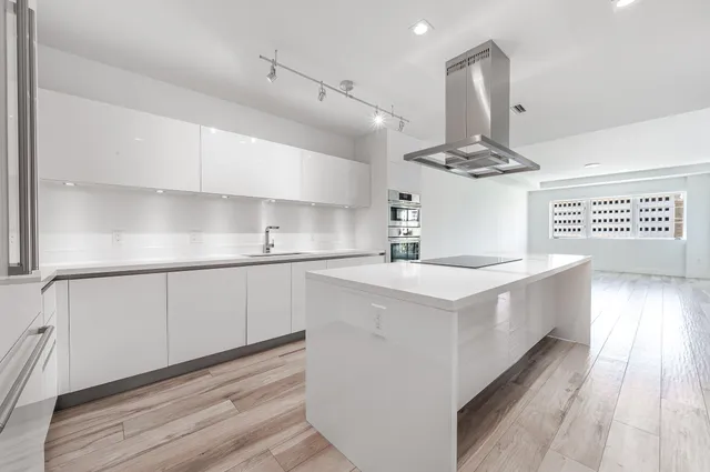 3-bedroom home at 155 E Boca Raton Road #516, Boca Raton