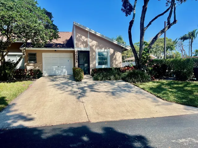 2-bedroom home at 8053 Springtree Road #8053, Boca Raton