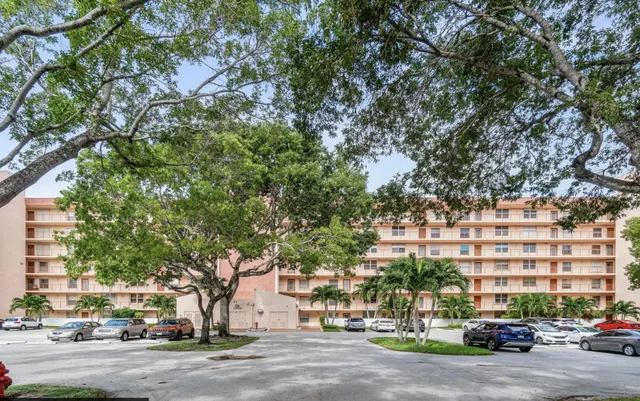 1-bedroom home at 14623 Bonaire Boulevard #605, Delray Beach