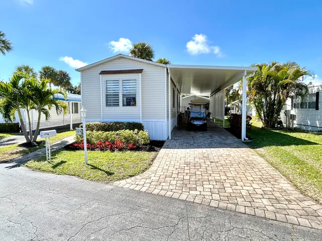 2-bedroom home at 613 Jasmine Lane, Deerfield Beach
