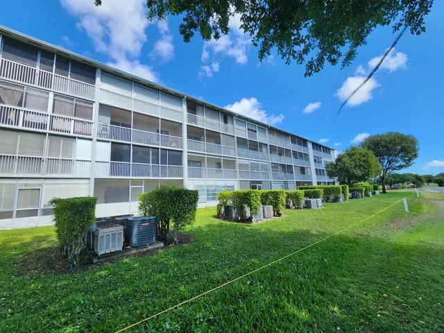 2-bedroom home at 13550 SW 6th Court #306a, Pembroke Pines