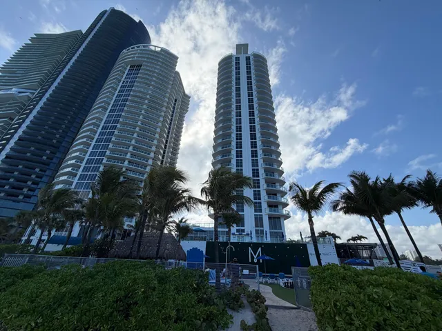 1-bedroom home at 18683 Collins Avenue #2303, Sunny Isles Beach