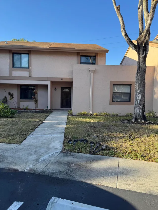 3-bedroom home at 31 Chestnut Circle, Cooper City