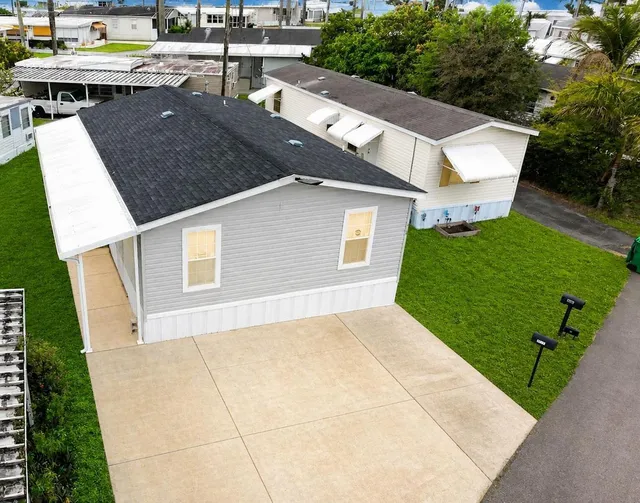 3-bedroom home at 8516 SW 17th Court, Davie