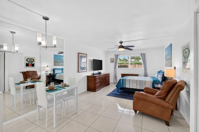 1-bedroom rental at 550 SW 2nd Avenue #125, Boca Raton