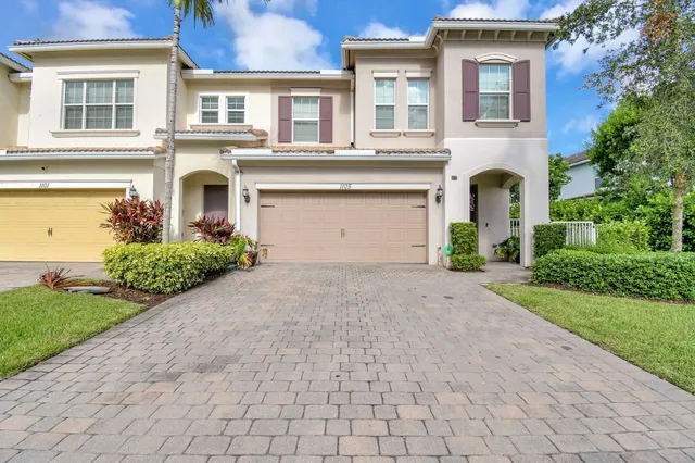 3-bedroom home at 1105 Banyan Drive, Hollywood