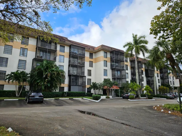 1-bedroom home at 5570 NW 44th Street NW #107a, Lauderhill