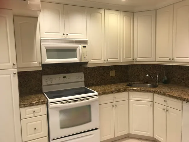 2-bedroom rental at 3300 Spanish Moss Terrace, Lauderhill