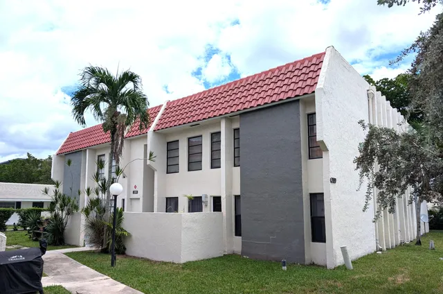 3-bedroom home at 3199 Coral Hills Drive #2, Coral Springs