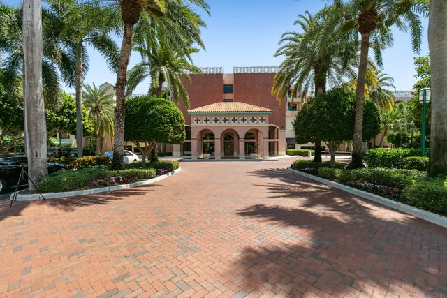 2-bedroom home at 120 SE 5th Avenue E #127, Boca Raton