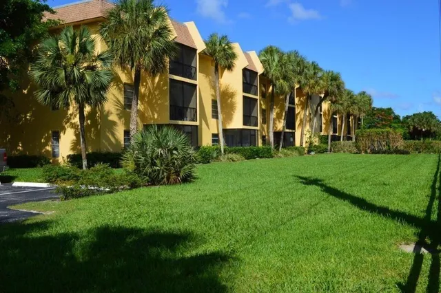 2-bedroom rental at 460 NW 20th Street #1100, Boca Raton