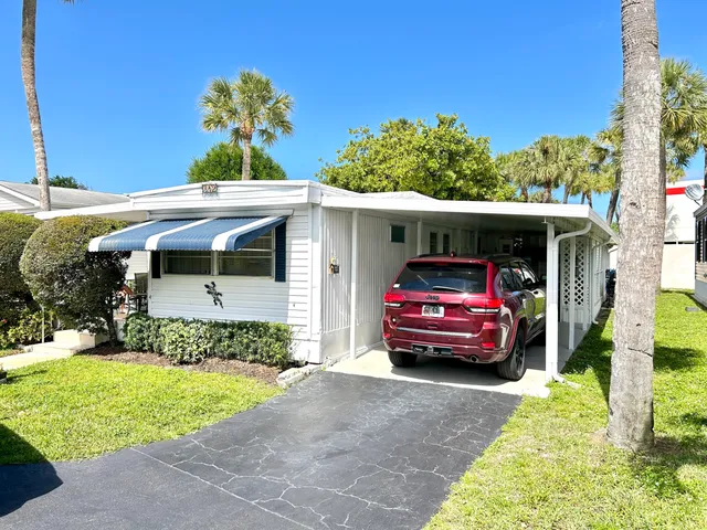 2-bedroom home at 312 Hibiscus Drive, Deerfield Beach