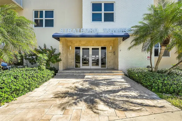2-bedroom rental at 1401 S Ocean Drive #304, Hollywood