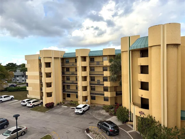 2-bedroom home at 6575 W Oakland Park Boulevard #202, Lauderhill