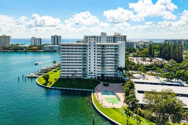 1-bedroom home at 701 E Camino Real #Apt 9g, Boca Raton