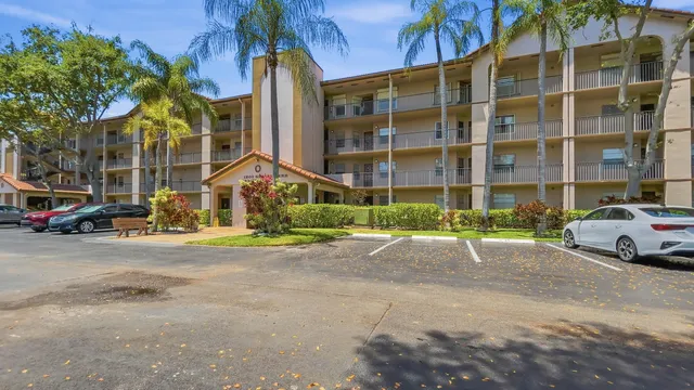 2-bedroom home at 1200 SW 124th Terrace #208o, Pembroke Pines