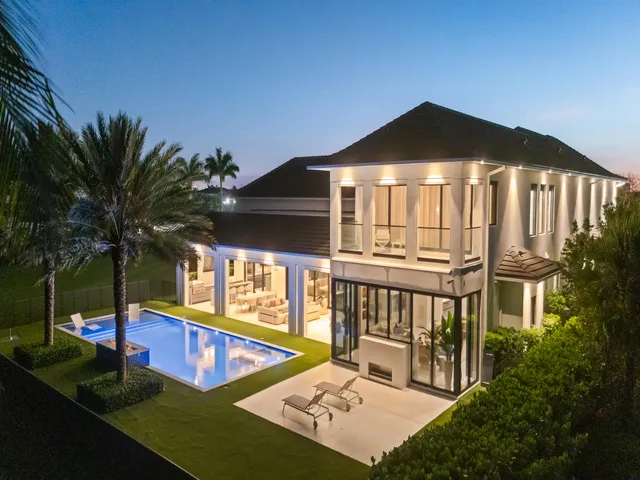5-bedroom home at 3916 Country Club Lane, Fort Lauderdale