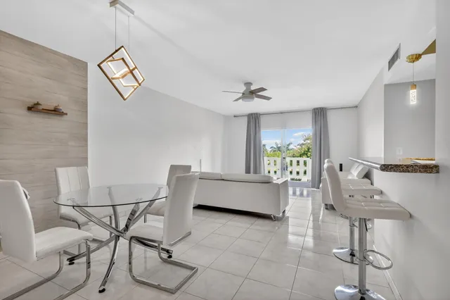 2-bedroom home at 4330 Hillcrest Drive #302, Hollywood