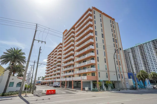 1-bedroom home at 801 S Ocean Drive #605, Hollywood