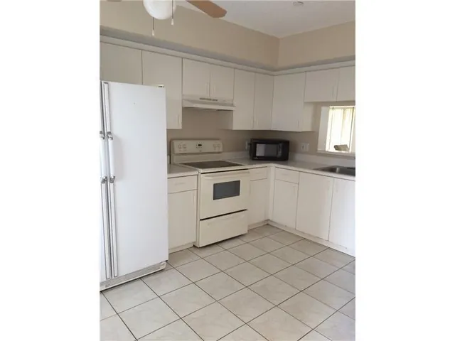 2-bedroom rental at 701 SW 141st Avenue #405r, Pembroke Pines