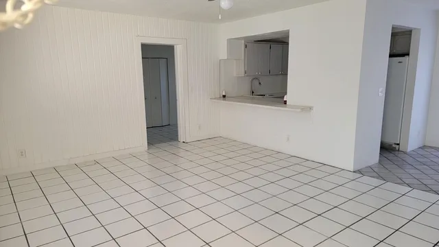 2-bedroom rental at 1927 Lincoln Street #7, Hollywood