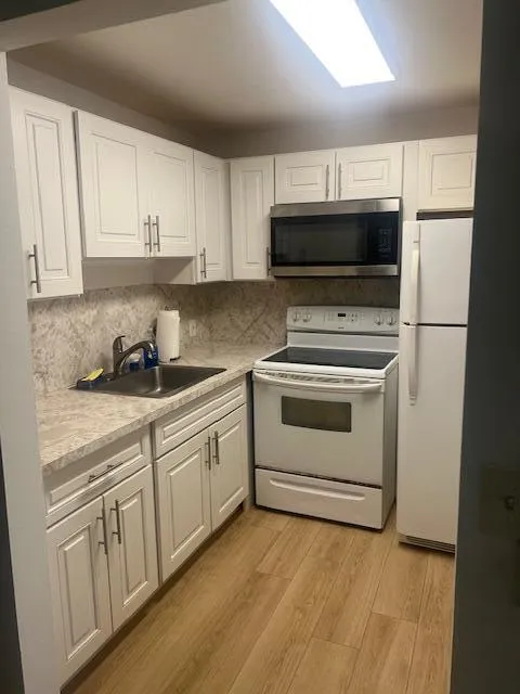 1-bedroom rental at 90 Mansfield C, Boca Raton
