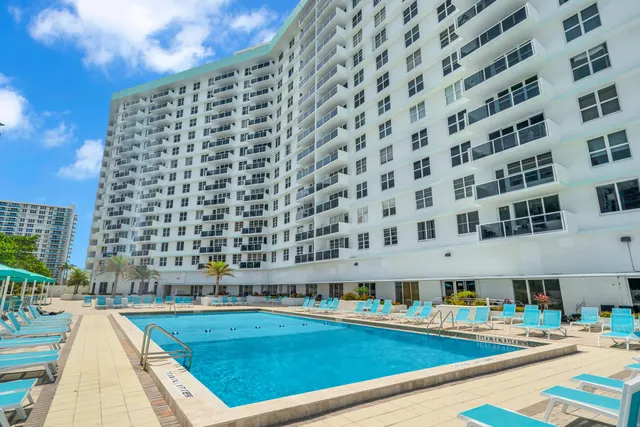 1-bedroom rental at 3725 S Ocean Drive #1215, Hollywood