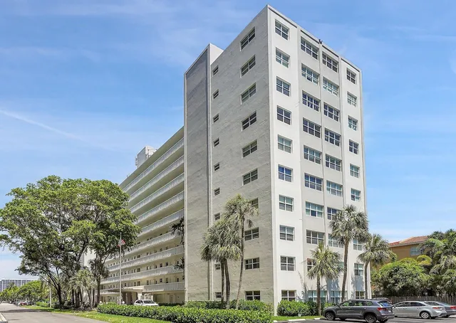 1-bedroom home at 2555 NE 11th Street #806, Fort Lauderdale