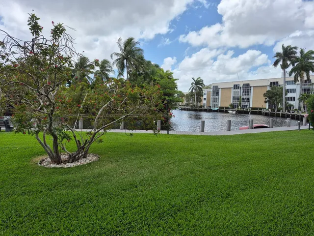 2-bedroom home at 3010 NE 16 Avenue #102, Oakland Park