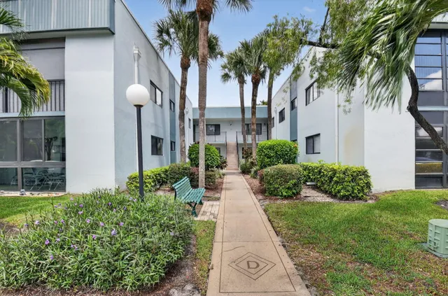 2-bedroom home at 15072 Ashland Place #136, Delray Beach