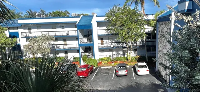 2-bedroom home at 3080 Holiday Springs Boulevard #301, Margate