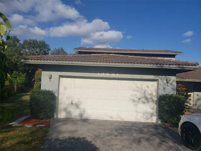 4-bedroom home at 19421 NW 18th Court, Miami Gardens