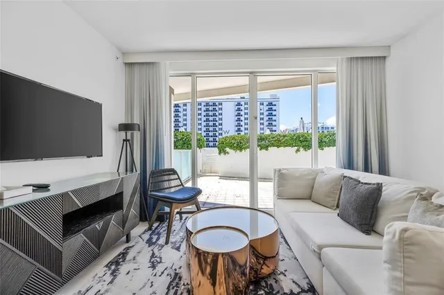 1-bedroom home at 3101 Bayshore Drive #501, Fort Lauderdale