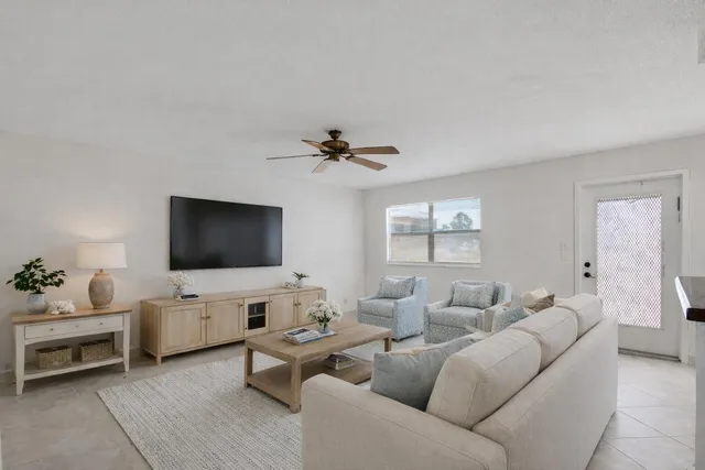 2-bedroom home at 228 Brittany E, Delray Beach