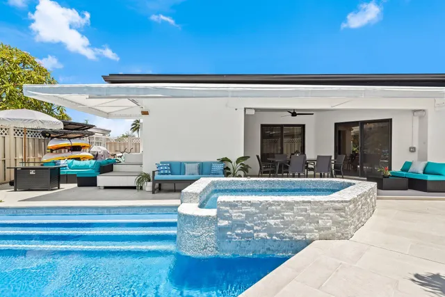 5-bedroom home at 581 SE 5th Avenue, Pompano Beach